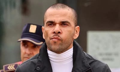 Sources had informed ESPN last week that Alves was considering alternative options to raise the €1m, including freeing up some of his assets and asking money due to him by the Spanish tax office. Alves paid the payment on Friday, according to Spanish news agency EFE, citing judicial sources. On Monday, the court verified receipt of Alves' bail money and indicated he would be released within hours. To be released, Alves must surrender his Brazilian and Spanish passports, pay bond, and not leave the country. He still has a home near Barcelona.